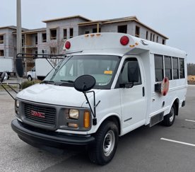 Used 2000 GMC Savana 3500 w/ Cold-Climate Pkg image 1
