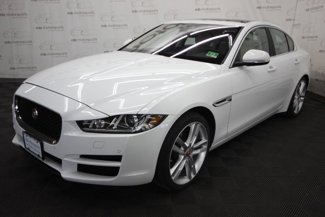 Used 2017 Jaguar XE Prestige image 1