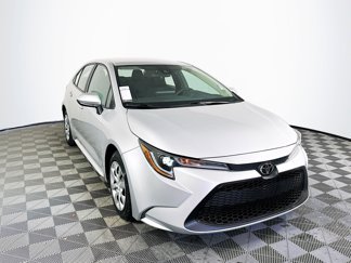 Used 2022 Toyota Corolla LE image 1