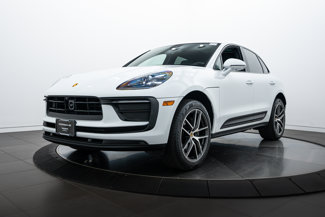 Certified 2025 Porsche Macan image 1