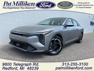 Used 2025 Kia K4 EX image 1