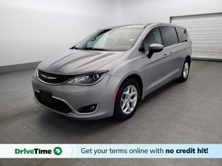 Used 2017 Chrysler Pacifica Touring Plus w/ Tire & Wheel Group image 1