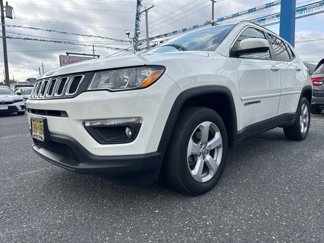 Used 2019 Jeep Compass Latitude w/ Cold Weather Group image 1