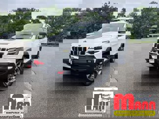 Used 2021 Jeep Cherokee Trailhawk image 1
