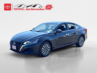 Used 2024 Nissan Altima 2.5 SV image 1