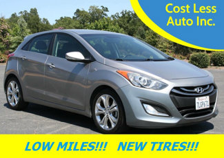 Used 2015 Hyundai Elantra GT w/ Option Group 02 image 1