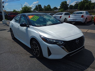 Used 2025 Nissan Sentra SR image 1