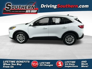 Used 2021 Ford Escape SE image 1