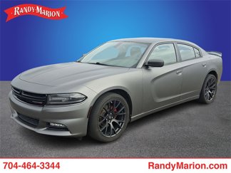 Used 2016 Dodge Charger SXT image 1