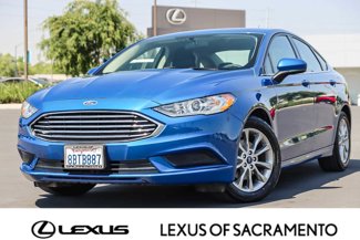 Used 2017 Ford Fusion SE w/ Fusion SE Technology Package image 1