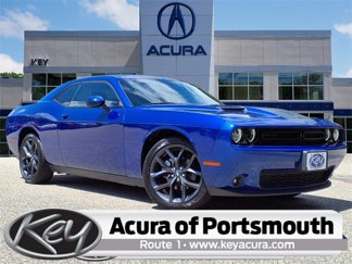 Used 2022 Dodge Challenger SXT w/ Blacktop Package image 1
