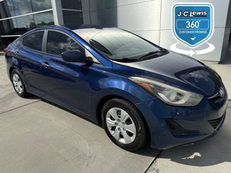 Used 2016 Hyundai Elantra SE image 1