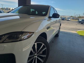 Used 2024 Jaguar F-PACE R-Dynamic S image 1