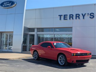 Used 2020 Dodge Challenger SXT w/ Plus Package image 1