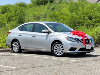 Used 2017 Nissan Sentra SV image 1
