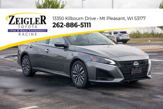 Used 2023 Nissan Altima 2.5 SV image 1
