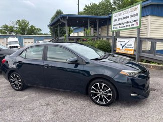 Used 2017 Toyota Corolla XSE image 1