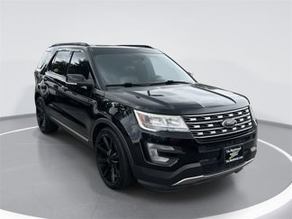 Used 2017 Ford Explorer Limited image 1