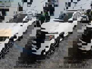 Used 2021 GMC Acadia SLE w/ Driver Convenience Package image 1