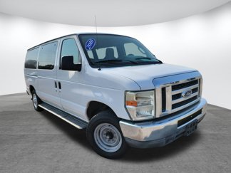 Used 2011 Ford E-150 and Econoline 150 XLT image 1