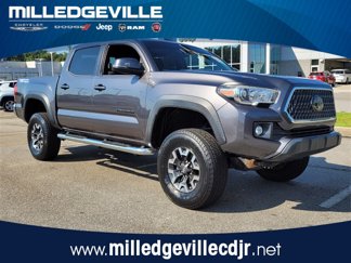 Used 2018 Toyota Tacoma TRD Off-Road w/ TRD Premium Off Road Package image 1
