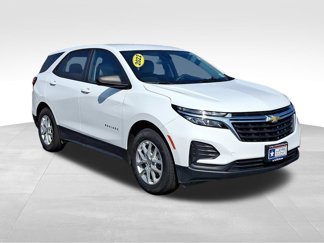 Used 2022 Chevrolet Equinox LS w/ LS Convenience Package image 1