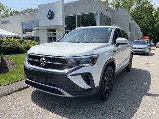 Certified 2022 Volkswagen Taos SE w/ Panoramic Sunroof Package image 1