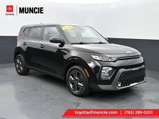 Used 2022 Kia Soul EX image 1