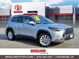 Used 2023 Toyota Corolla Cross LE image 1