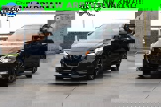 Used 2020 Nissan Sentra SR image 1