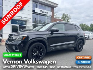 Certified 2022 Volkswagen Taos SE w/ Panoramic Sunroof Package image 1
