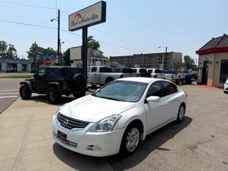 Used 2010 Nissan Altima 2.5 S image 1