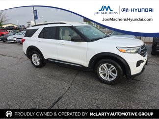 Used 2020 Ford Explorer XLT image 1