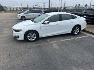 Used 2024 Chevrolet Malibu LT image 1