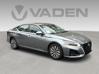 Used 2023 Nissan Altima 2.5 SV image 1
