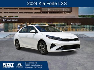 Used 2024 Kia Forte LXS image 1