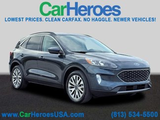 Used 2022 Ford Escape Titanium w/ Class II Trailer Tow Package image 1