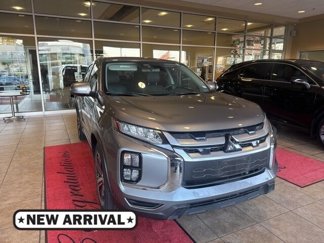 Used 2022 Mitsubishi Outlander Sport SE image 1