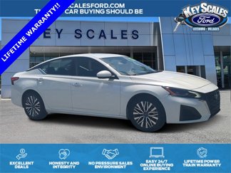 Used 2023 Nissan Altima 2.5 SV image 1