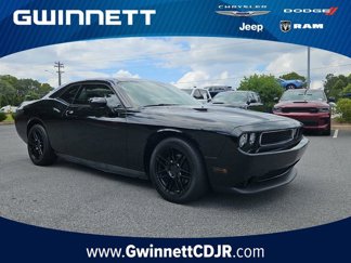 Used 2012 Dodge Challenger SXT image 1