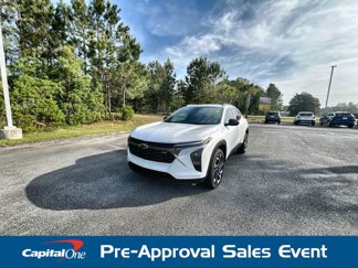 Used 2025 Chevrolet Trax RS w/ Driver Confidence Package image 1