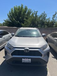 Used 2019 Toyota RAV4 LE image 1