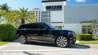 Used 2023 Land Rover Range Rover Long Wheelbase Autobiography image 1