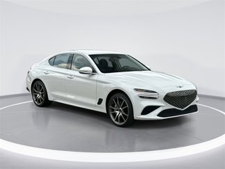 Used 2025 Genesis G70 2.5T image 1