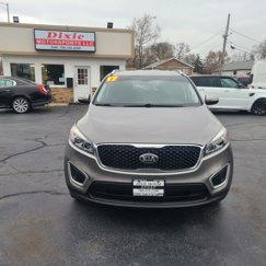 Used 2017 Kia Sorento LX image 1
