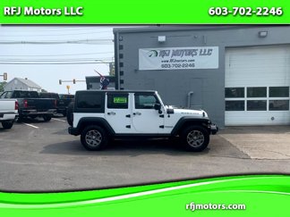Used 2016 Jeep Wrangler Unlimited Rubicon w/ Connectivity Group image 1