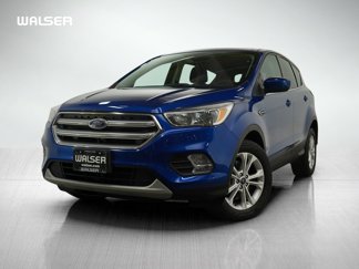 Used 2017 Ford Escape SE w/ SE Cold Weather Package image 1