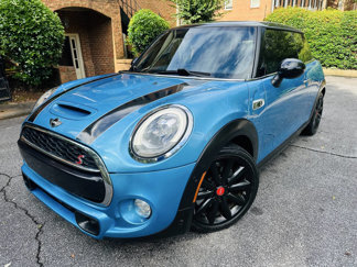 Used 2018 MINI Cooper S image 1