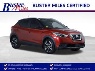 Used 2020 Nissan Kicks SV image 1
