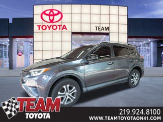 Used 2016 Toyota RAV4 LE image 1